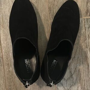 Kenneth Cole women’s  Black Suede Shoes